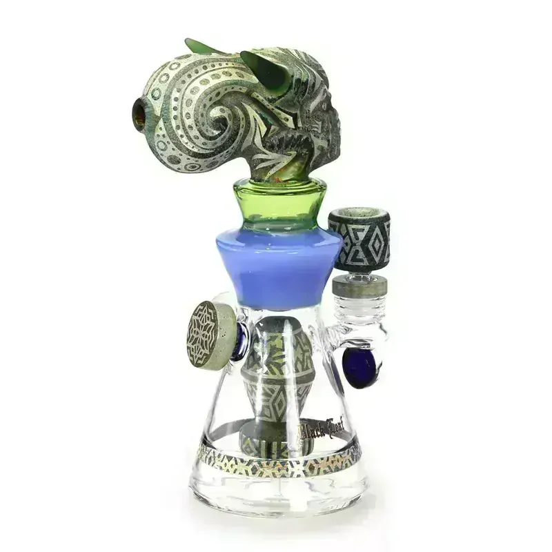 Black Leaf Bong Fredator
