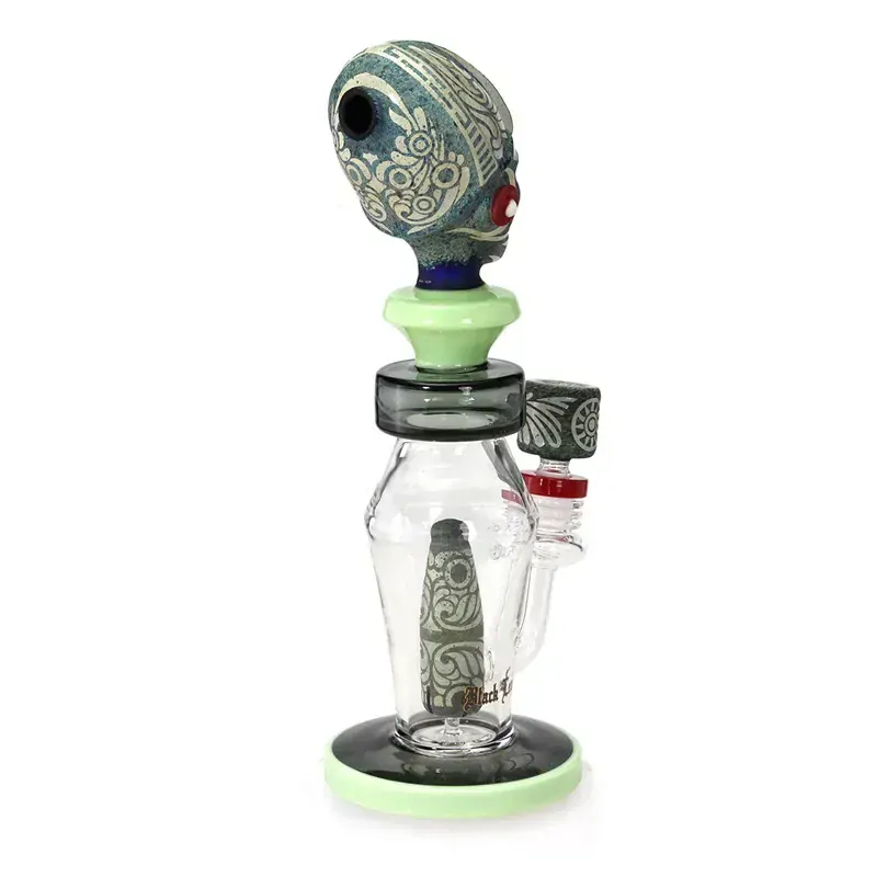 Black Leaf Bong High Priestess