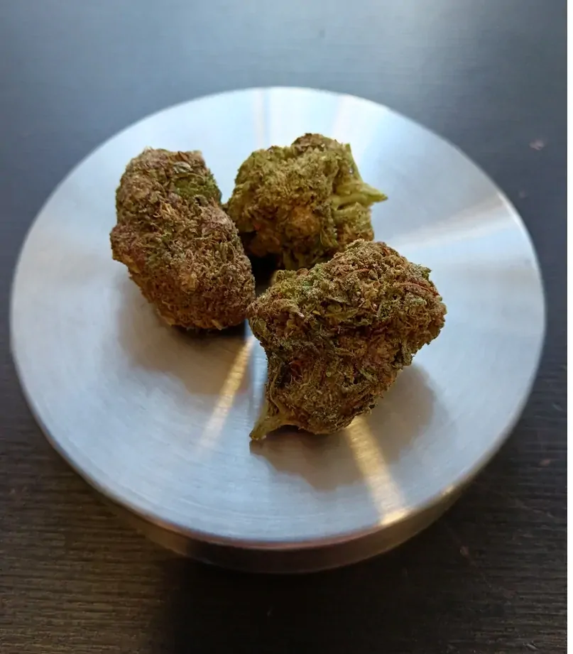 Ultra Pink NANO11 konopný květ 750g, velmi silný účinek